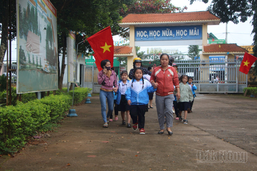 Đắk Nông hàng năm có số lượng học sinh tăng nhanh là một trong những nguyên nhân tăng thêm áp lực thiếu giáo viên ở các cấp học.