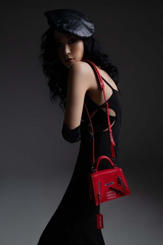 Sản phẩm thuộc bộ sưu tập Thanatology.