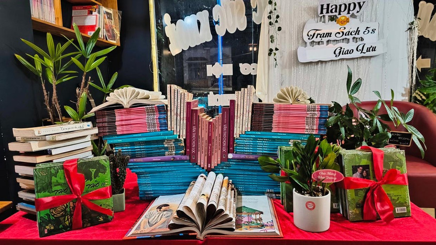 Trạm sách 5S tạo không gian kết nối những người thích đọc sách. Ảnh M.N