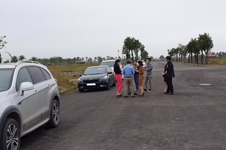 Thị trường bất động sản vẫn chưa thể sôi động như trước đây. Ảnh: Cao Nguyên. Thị trường bất động sản vẫn chưa thể sôi động như trước đây. Ảnh: Cao Nguyên.