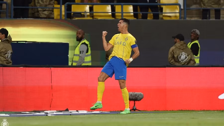 Ronaldo tỏa sáng mang chiến thắng về cho Al Nassr.