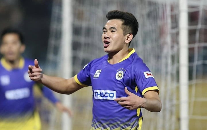 Văn Kiên chuyển đến CLB Nam Định. Văn Kiên chuyển đến CLB Nam Định.