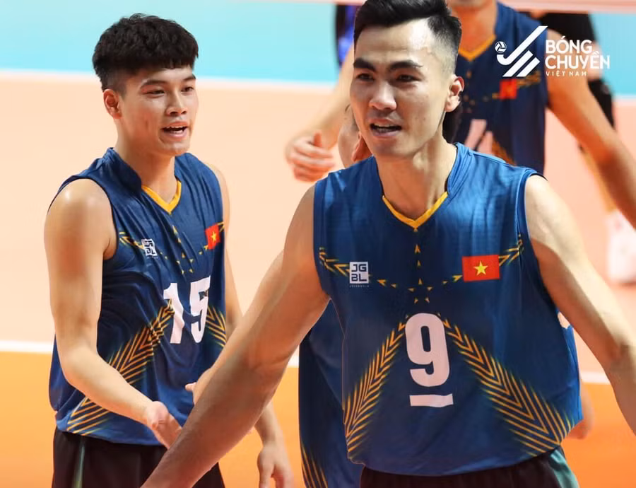 Đội tuyển bóng chuyền nam Việt Nam giành chiến thắng trước Đài Loan (Trung Quốc) tại giải AVC Challenge Cup 2023. Ảnh: VFV