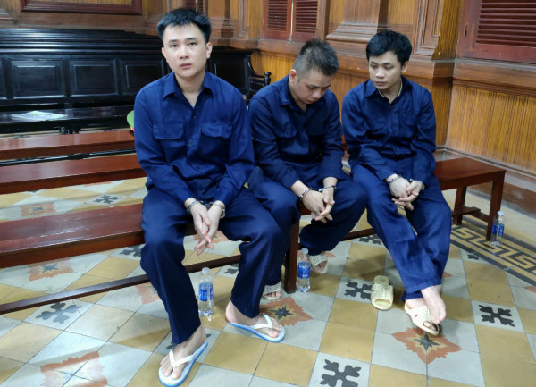 Các bị cáo tại tòa.