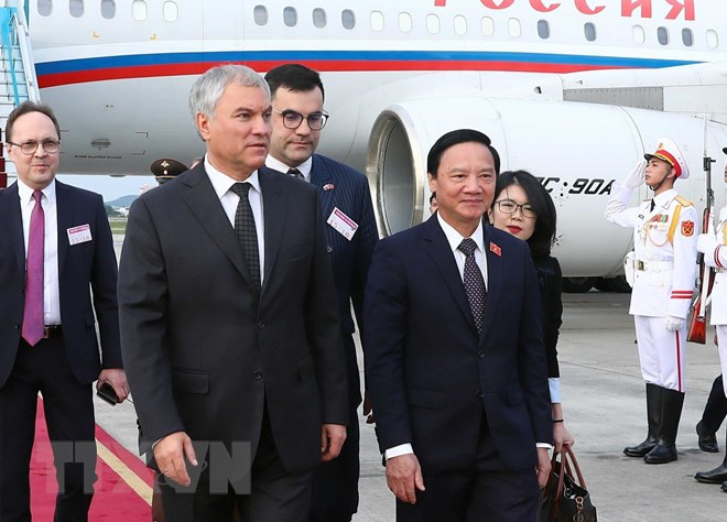 Chủ tịch Duma Quốc gia Quốc hội Nga đến Hà Nội, bắt đầu thăm Việt Nam ảnh 4 Chủ tịch Duma Quốc gia Quốc hội Nga đến Hà Nội, bắt đầu thăm Việt Nam ảnh 4