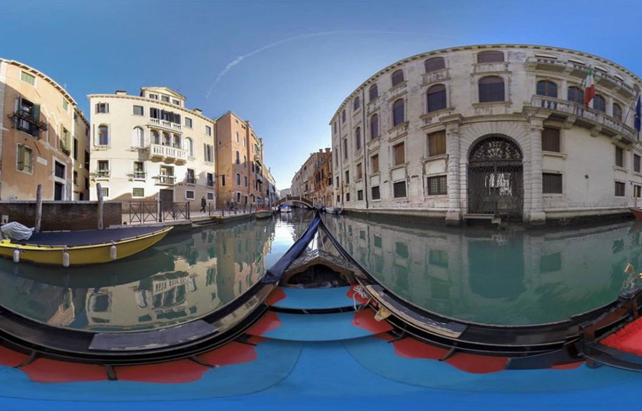 Hình ảnh điểm đến qua lăng kính thực tế ảo mang đến trải nghiệm sống động cho du khách. (Ảnh: CTV/Vietnam+) Hình ảnh điểm đến qua lăng kính thực tế ảo mang đến trải nghiệm sống động cho du khách. (Ảnh: CTV/Vietnam+)