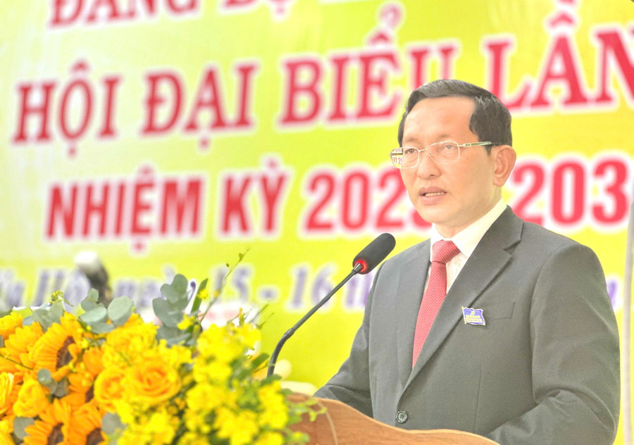 Đồng chí Mai Việt Trung - Ủy viên Ban Thường vụ Tỉnh ủy, Trưởng Ban Tổ chức Tỉnh ủy phát biểu tại đại hội. Ảnh: Ngọc Minh 3c481e71c2414a1f1350.jpg