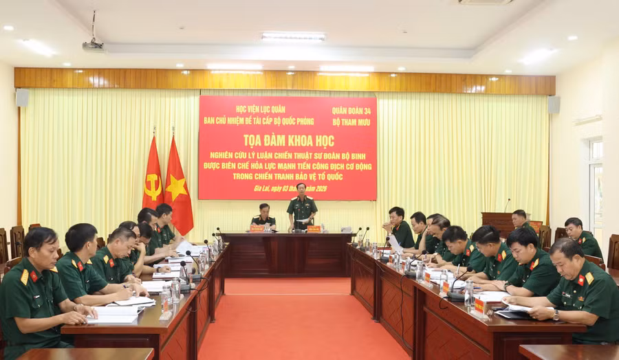 toa-dam-nghien-cuu-ly-luan-chien-thuat-su-doan-bo-binh-duoc-bien-che-hoa-luc-manh.jpg
