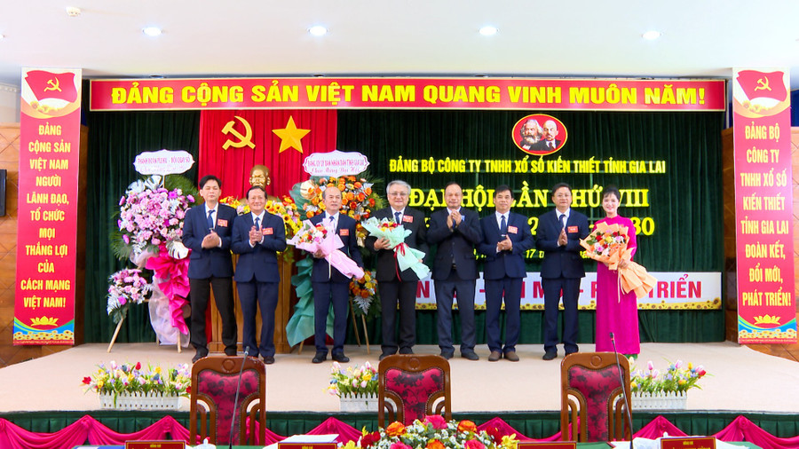 Ra mắt Ban Chấp hành Đảng bộ Công ty TNHH xổ số kiến thiết Gia Lai nhiệm kỳ 2025-2030. Ảnh: Viễn Khánh dung-khanh00-11-39-03still238.jpg