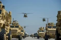 Trực thăng quân sự Taliban cất cánh vào dịp kỷ niệm 3 năm Taliban tiếp quản Afghanistan tại căn cứ không quân Bagram vào năm 2024. Ảnh: AFP