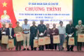 Xã Chư Sê trao 100 suất quà tri ân người có công