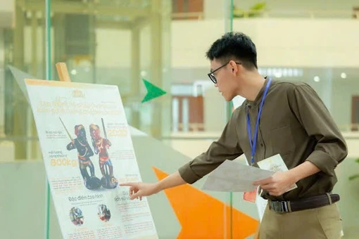 Nhóm sinh viên Trường Đại học FPT tại phường Quy Nhơn sử dụng công nghệ thực tế ảo 3D và thuật toán trí tuệ nhân tạo AI để phục dựng chi tiết các tòa tháp Chăm cổ, mang đến trải nghiệm di sản số sinh động.