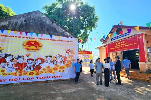 Kiểm tra công tác chuẩn bị bầu cử tại 5 xã phía Tây tỉnh Gia Lai