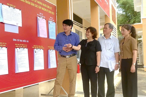 Giám sát công tác chuẩn bị bầu cử tại các xã Kông Bơ La, Krong và Tơ Tung