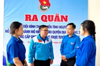 135 đội hình thanh niên tình nguyện ra quân hỗ trợ chính quyền 2 cấp