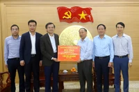 Học viện Chính trị Quốc gia Hồ Chí Minh hỗ trợ Gia Lai 1 tỷ đồng khắc phục hậu quả mưa lũ.