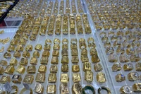 Cuối tuần, giá vàng tiếp tục giảm 3,9 triệu đồng, còn 171 triệu đồng/lượng