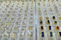 Trưa 23-3, giá vàng trong nước tiếp tục giảm sốc đến 7 triệu đồng/lượng