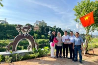 Khánh thành cụm tác phẩm điêu khắc "Đất và người Gia Lai" tại suối Hội Phú