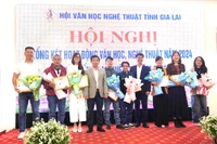 Hội Văn học Nghệ thuật tỉnh Gia Lai khen thưởng 13 cá nhân có thành tích xuất sắc