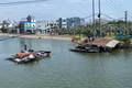 Phường Quy Nhơn ra quân xử lý lồng, bè nuôi trồng thủy sản lắp đặt không đúng quy định