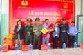 Công an tỉnh Gia Lai bàn giao nhà "Chiến dịch Quang Trung" cho người dân.