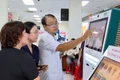 Đoàn kiểm tra tại Trung tâm Phục vụ hành chính công phường Quy Nhơn Nam. 