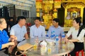 Lãnh đạo UBND xã Tuy Phước Bắc và các hội, đoàn thể xã đến thăm hỏi và chia buồn cùng gia đình nạn nhân. 