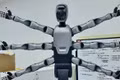 Trung Quốc ra mắt “siêu robot hình người” 6 tay