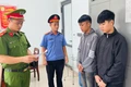 Cơ quan Cảnh sát điều tra Công an tỉnh Gia Lai thực hiện lệnh bắt tạm giam 2 đối tượng Đạt và Nhơn.
