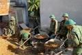 Lữ đoàn 572 hỗ trợ 2 gia đình khó khăn “xóa nhà tạm, nhà dột nát”