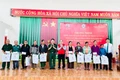 Khám bệnh, tư vấn pháp luật và tặng quà cho 169 gia đình chính sách xã Gào