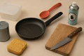 Những vật dụng độc hại hiện hữu trong gian bếp