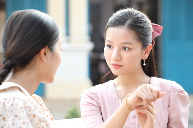 Hạ Anh chịu khó làm mới vai diễn qua mỗi bộ phim. Trong ảnh: Hạ Anh đảm nhận vai "Mỹ Tú" trong phim "Lưới trời". Ảnh: NVCC 4.png