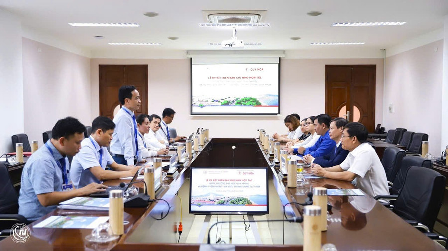 Quang cảnh lễ ký kết. Ảnh: ĐVCC benh-vien-phong-da-lieu-tw-quy-hoa-ky-ket-hop-tac-voi-truong-dai-hoc-quy-nhon-2.jpg
