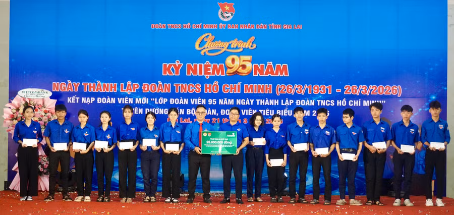nhieu-hoat-dong-ky-niem-95-nam-thanh-lap-doan-1.jpg