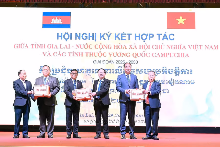 le-ky-ket-hop-tac-giua-gia-lai-va-3-tinh-dong-bac-campuchia-8.jpg