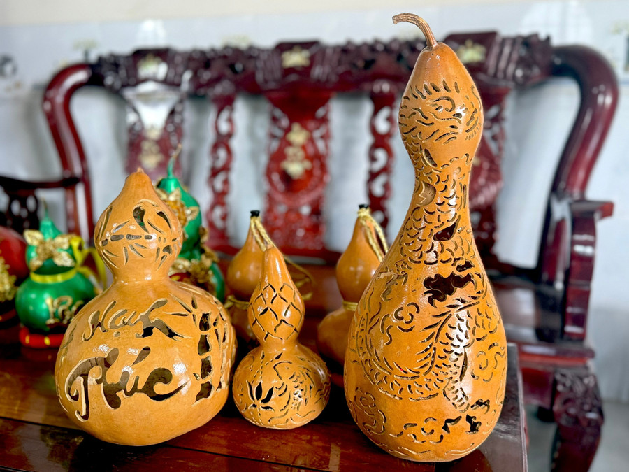 ផលិតផលផ្លែឃ្លោកមួយចំនួនដែលបង្កើតឡើងដោយលោក ម៉ាន់។ រូបថត៖ ឡាក់ ហា hl.jpg