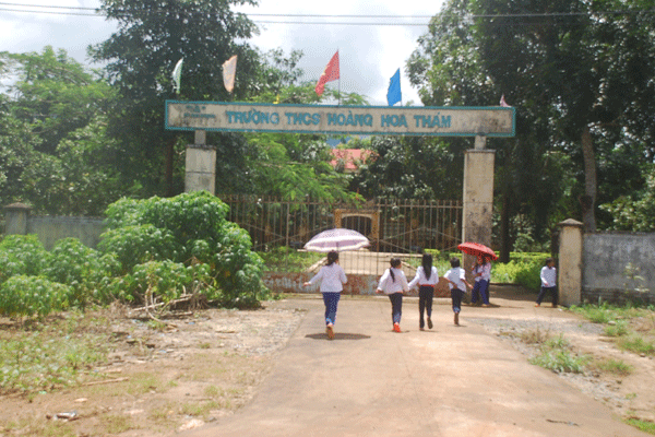 Trường THCS Hoàng Hoa Thám ngày tựu trường. Ảnh: L.H