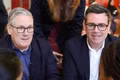Ông Keir Starmer và ứng viên Andy Burnham (bìa phải)