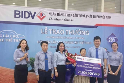 BIDV Chi nhánh Gia Lai trao giải chương trình tiết kiệm dự thưởng