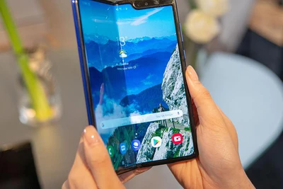 Những điểm ấn tượng của smartphone màn hình gập Galaxy Fold