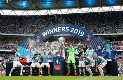 Man City đè bẹp Watford ở chung kết FA Cup