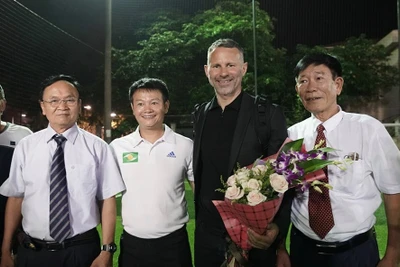 Huyền thoại Ryan Giggs cùng PVF chung tay với Nghệ An, Hà Tĩnh