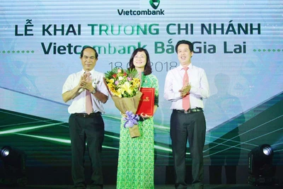 Khai trương Vietcombank Bắc Gia Lai