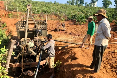 Đảm bảo nguồn nước tưới cho cây trồng trong cao điểm mùa khô