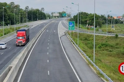 Từ ngày 9-12, cao tốc Đà Nẵng - Quảng Ngãi được chạy tối đa 120km/giờ