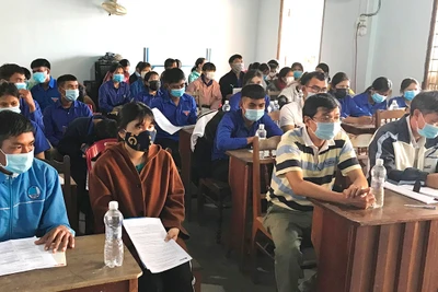 Tư vấn giới thiệu việc làm cho lao động trở về từ vùng dịch tại Đak Pơ