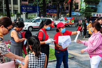 Nghịch lý mở cửa