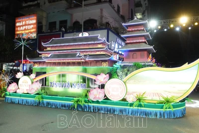 Đặc sắc Lễ hội Carnival đường phố Hà Nam